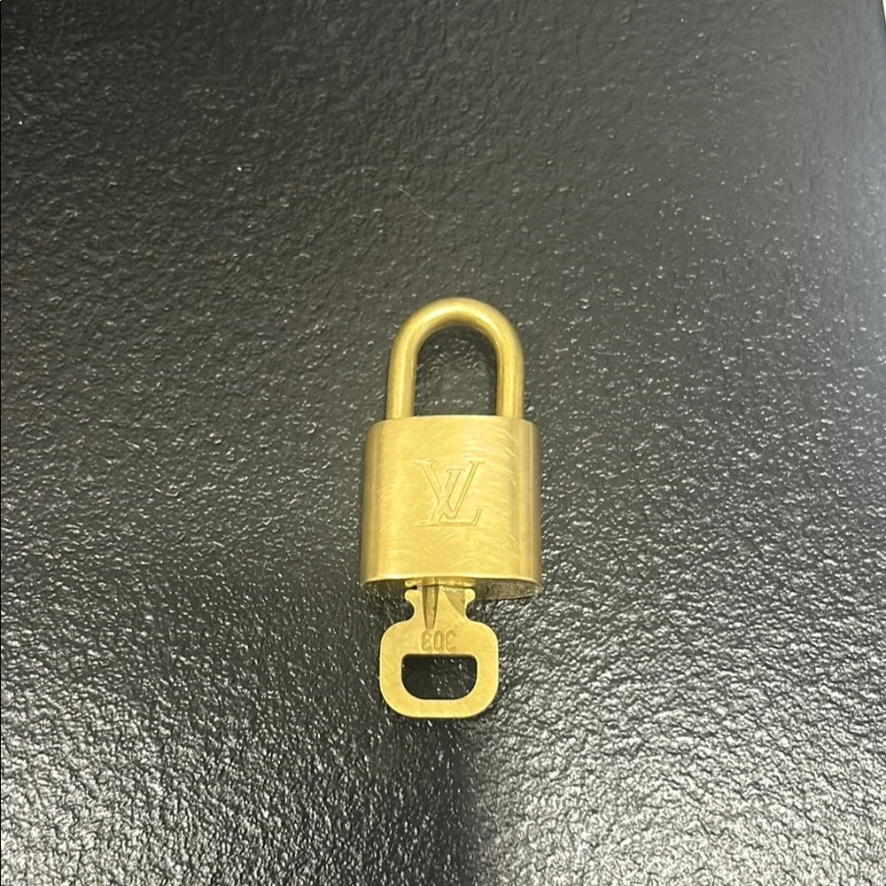 Louis Vuitton Gold Lock & Key - Picture 1 of 2